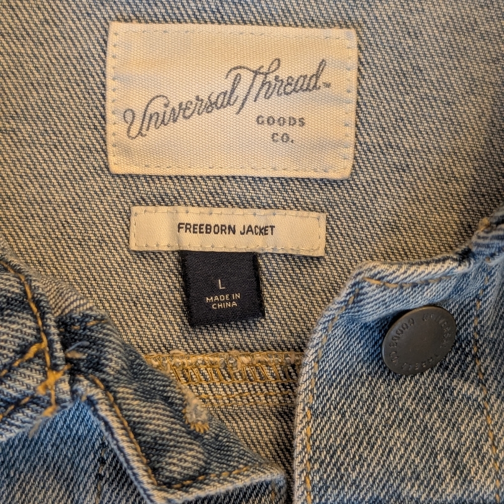 Universal Thread Light Blue Jean Jacket - Picture 2 of 4